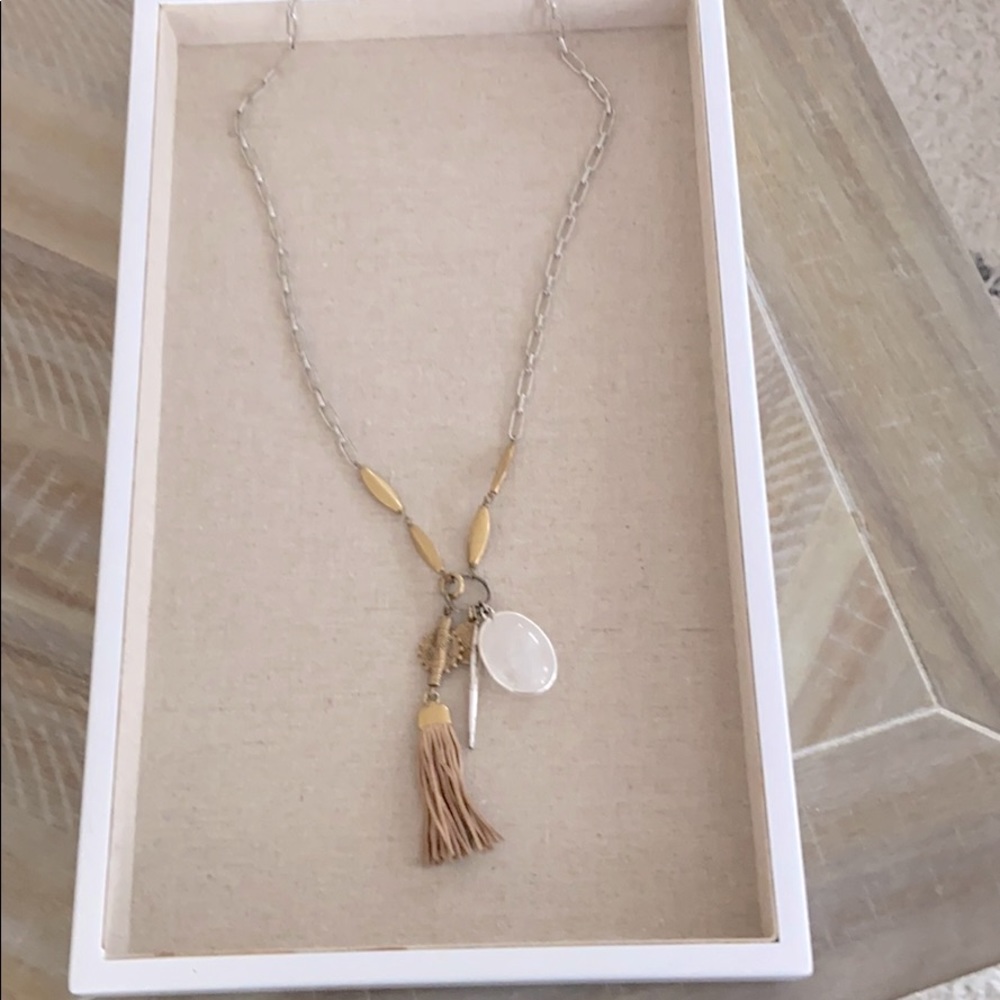 Stella and Dot Victoria pendant necklace